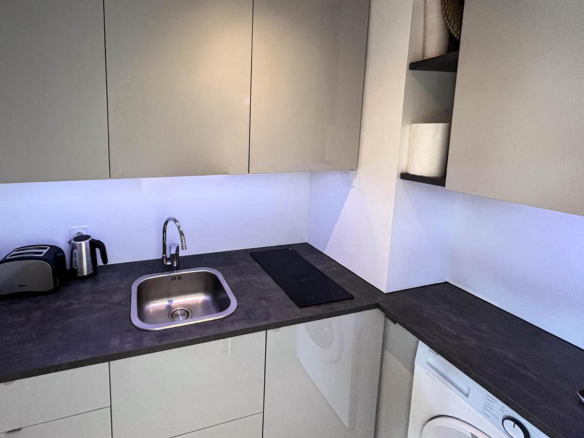 Cozy Studio Apartment In Cannes - Ac-Self Check-In ภายนอก รูปภาพ